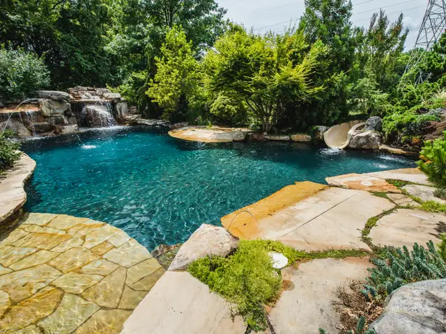Free-form gunite pool built by Waterscapes Backyard Resorts in Middle Tennessee