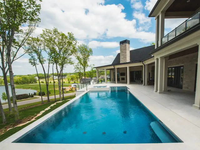 Infinity-edge pool built by Waterscapes Backyard Resorts in Middle Tennessee