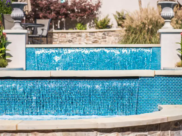 Infinity-edge pool built by Waterscapes Backyard Resorts in Middle Tennessee