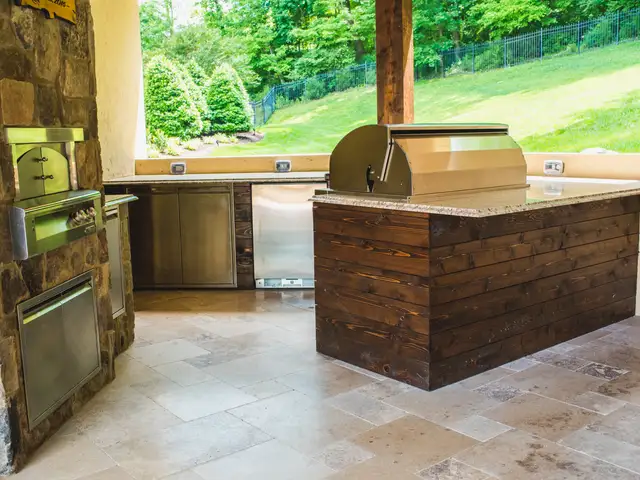 Outdoor kitchen built by Waterscapes Backyard Resorts in Middle Tennessee