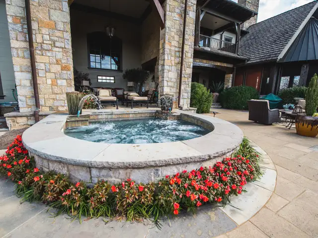 Custom spa built by Waterscapes Backyard Resorts in Middle Tennessee