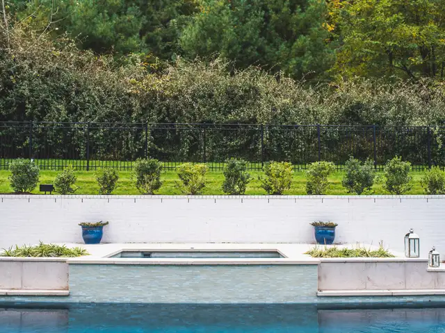 Custom spa built by Waterscapes Backyard Resorts in Middle Tennessee