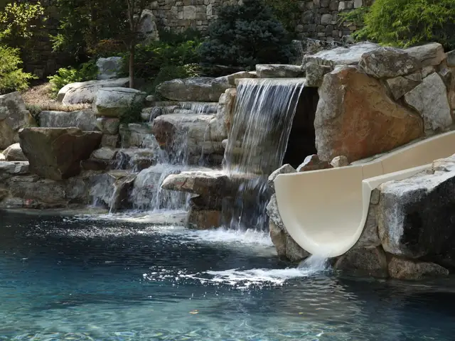 Water feature built by Waterscapes Backyard Resorts in Middle Tennessee