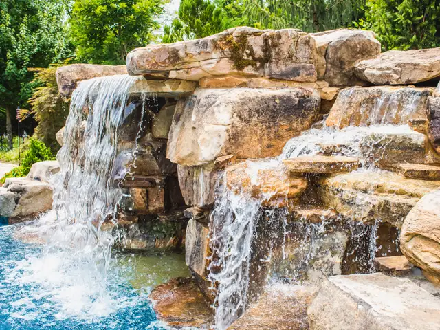 Water feature built by Waterscapes Backyard Resorts in Middle Tennessee